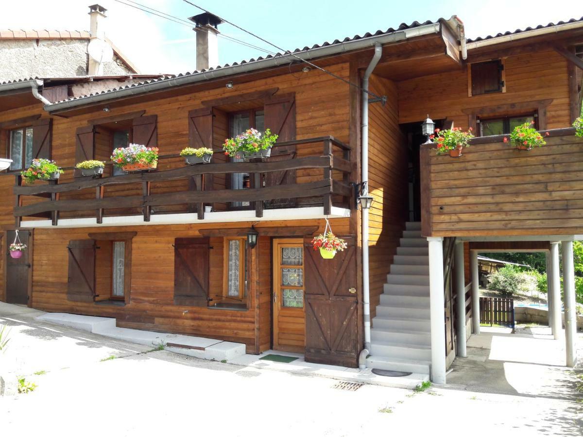 Au Chalet D'Anna Saint-Rambert-en-Bugey Eksteriør billede